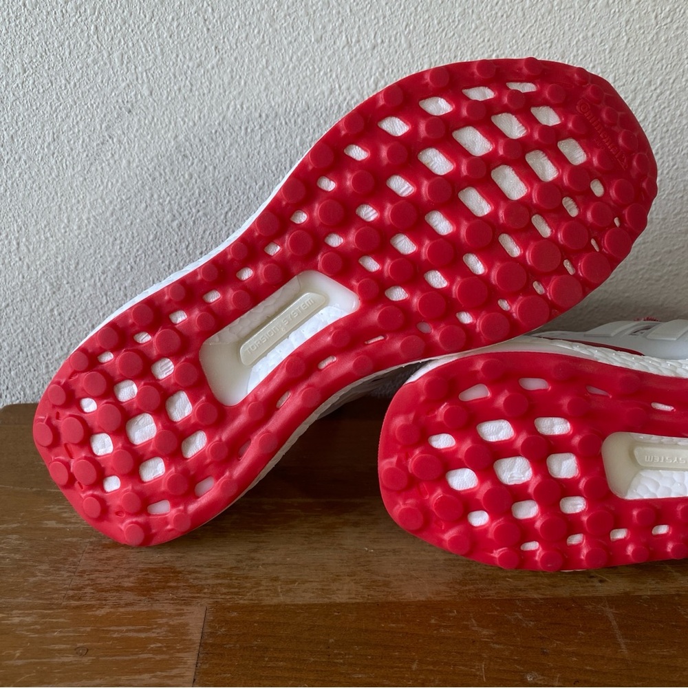 Adidas UltraBoost 1.0 Valentine's Day 2025 - Women’s Size 6.5 - Picture 9 of 10
